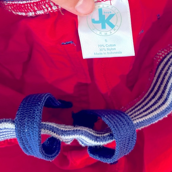 Boys Bundle Set of 2 Shorts- Red Stretch and Denim Shorts Size 5! - Picture 3 of 10